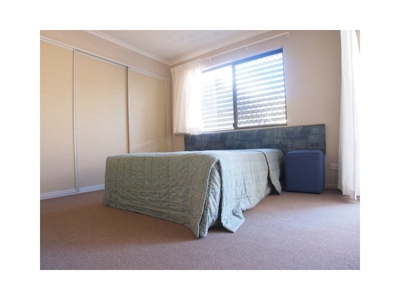 4 Omeo Street, Macgregor QLD 4109