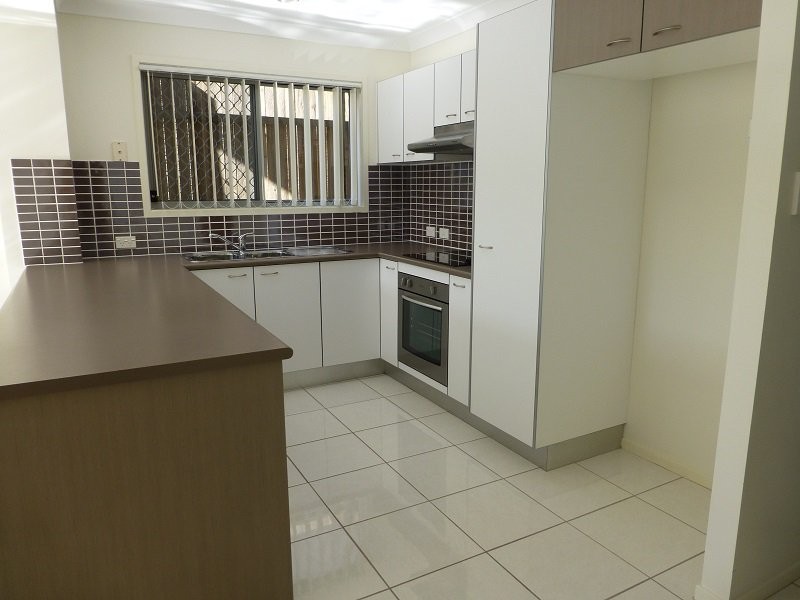 30 Carmarthen Circuit, Pacific Pines QLD 4211