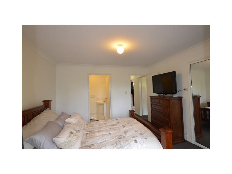 6 Crestridge Crescent, Oxenford QLD 4210