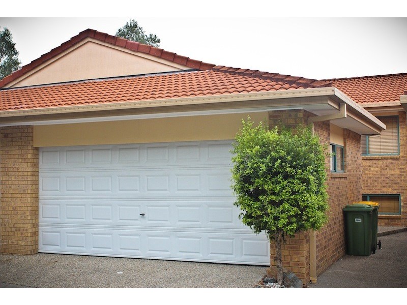 6 Crestridge Crescent, Oxenford QLD 4210