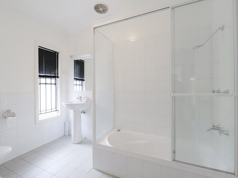 28 Elliott Street, Kangaroo Point QLD 4169