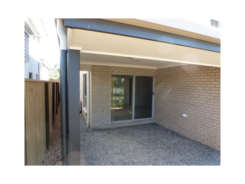 86 Carselgrove Ave, Fitzgibbon QLD 4018