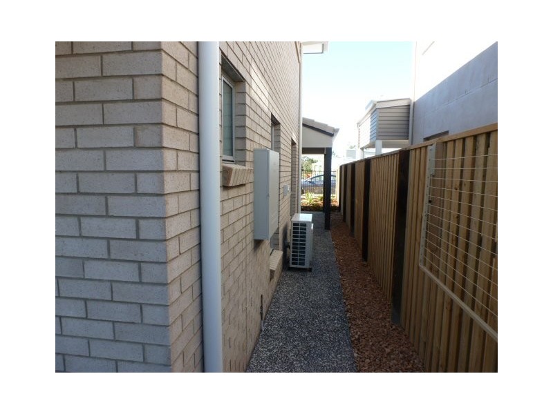 86 Carselgrove Ave, Fitzgibbon QLD 4018