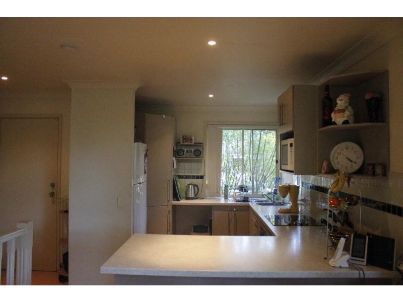 31 Simpsons Rd, Elanora QLD 4221