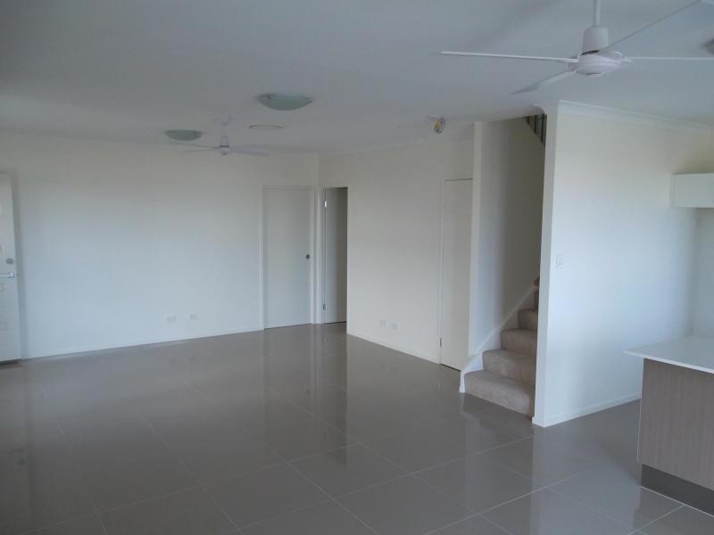 36 Photinia Cres, Mountain Creek QLD 4557
