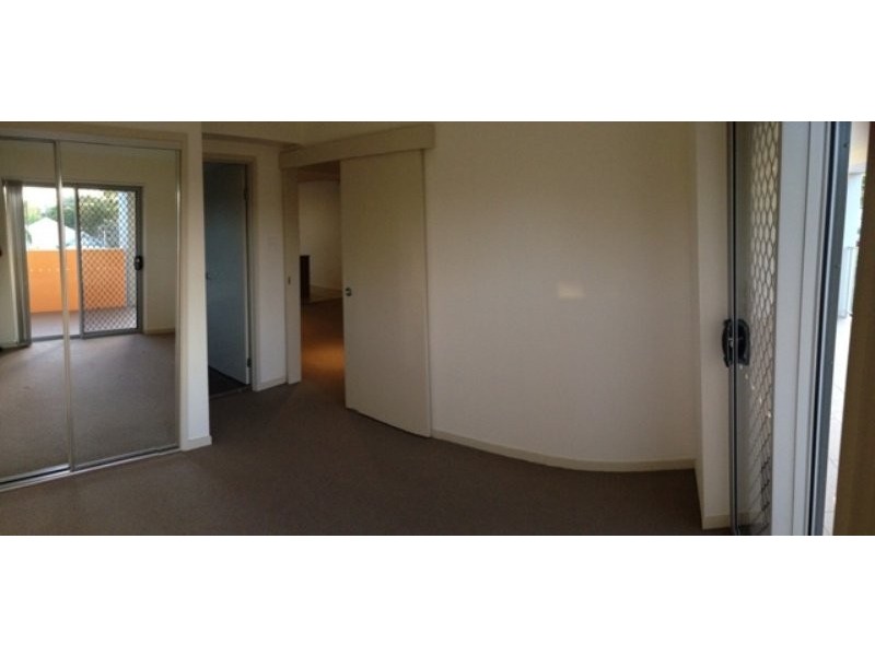 9 Victor Street, Holland Park QLD 4121