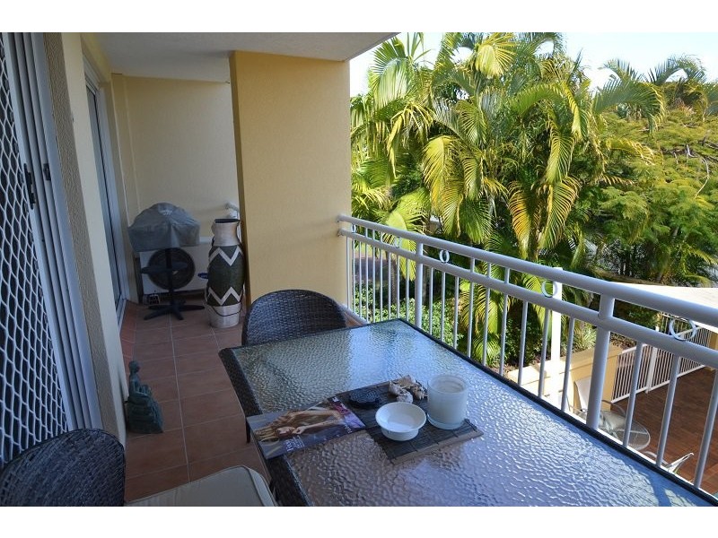 9/37 Mawarra Street, Chevron Island QLD 4217