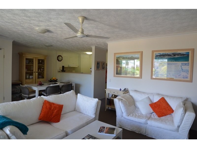 9/37 Mawarra Street, Chevron Island QLD 4217