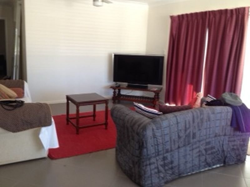 7 Margaret Avenue, Broadbeach QLD 4218