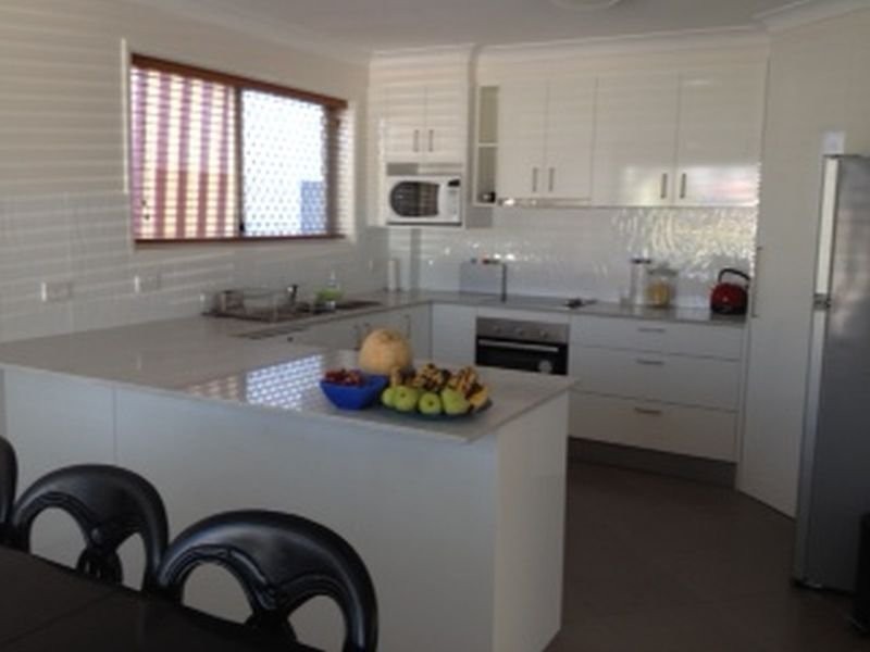 7 Margaret Avenue, Broadbeach QLD 4218