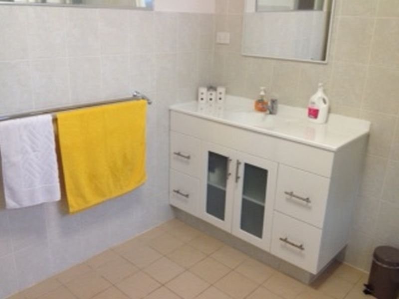 7 Margaret Avenue, Broadbeach QLD 4218