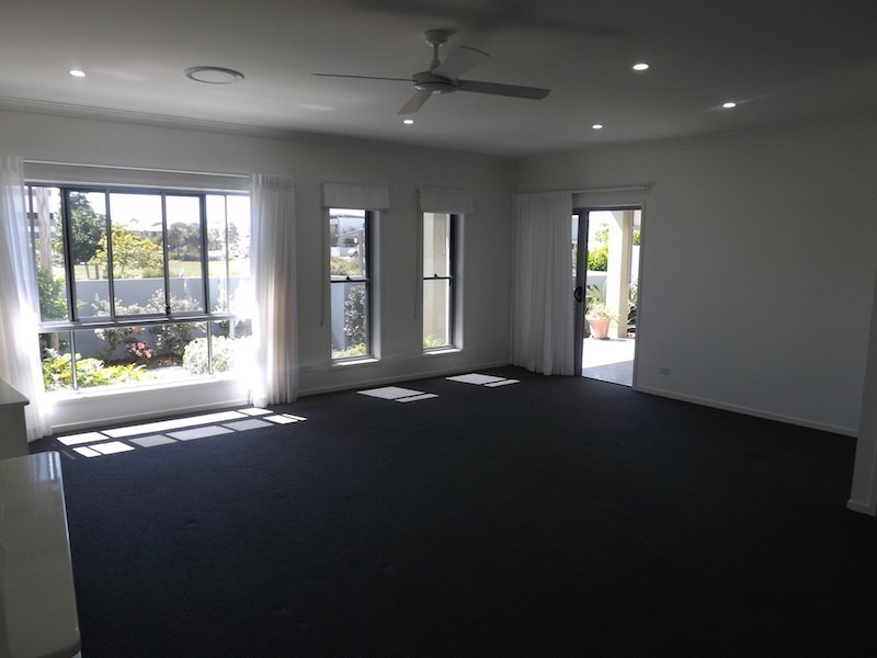 3/46 Regatta Boulevard, Wurtulla QLD 4575