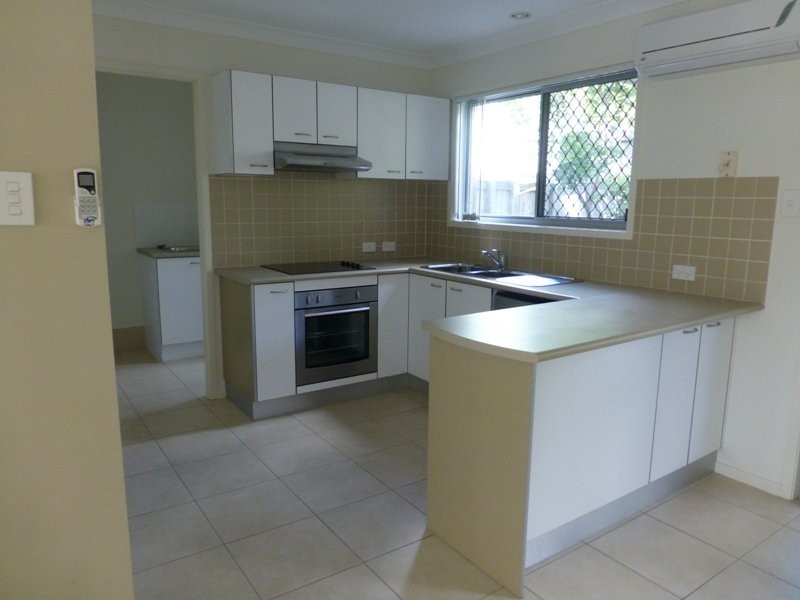 30 Carmarthen Circuit, Pacific Pines QLD 4211