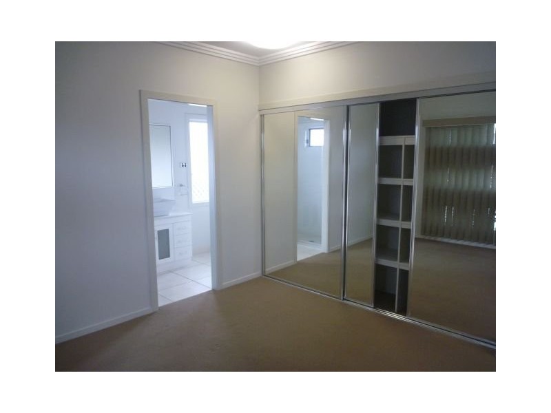 58 Euro Boulevard, Kirwan QLD 4817