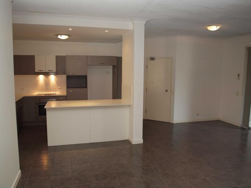 26/19 Carina Peak Drive, Varsity Lakes QLD 4227