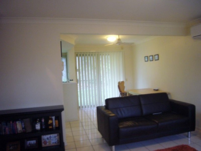 18 Batchworth Road, Molendinar QLD 4214