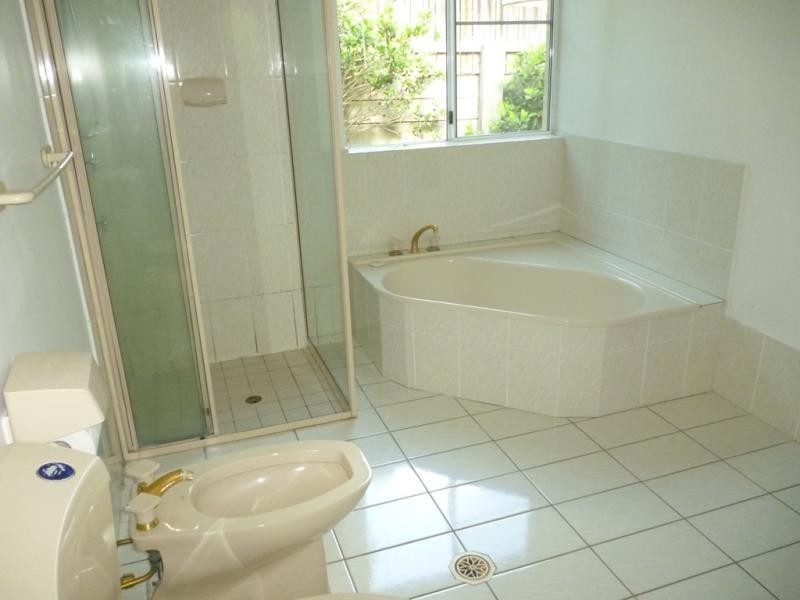 Chapel Hill QLD 4069