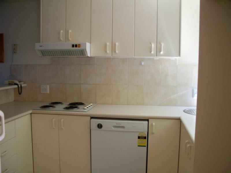 18/81 Boykambil Esp Nth, Hope Island QLD 4212
