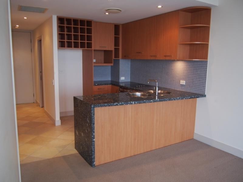 13 Nicklin Way, Minyama QLD 4575