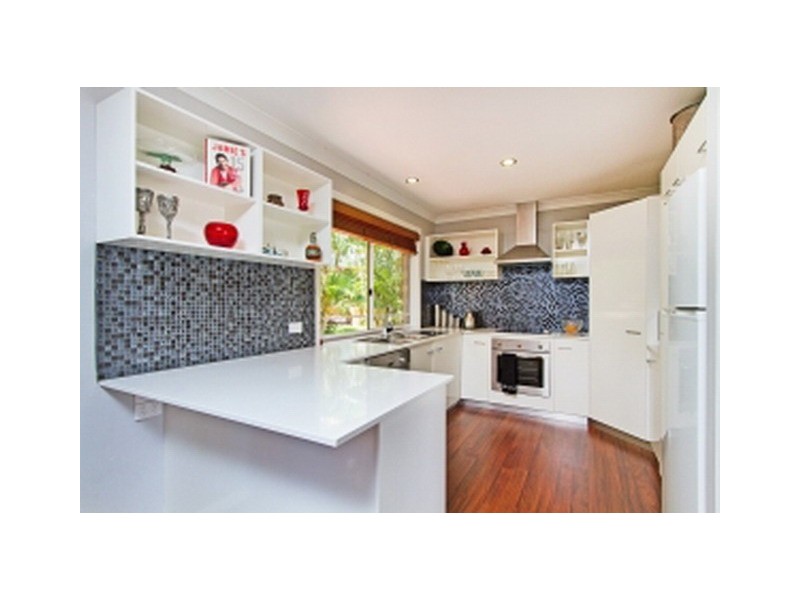5 Medinde Court, Robina QLD 4226