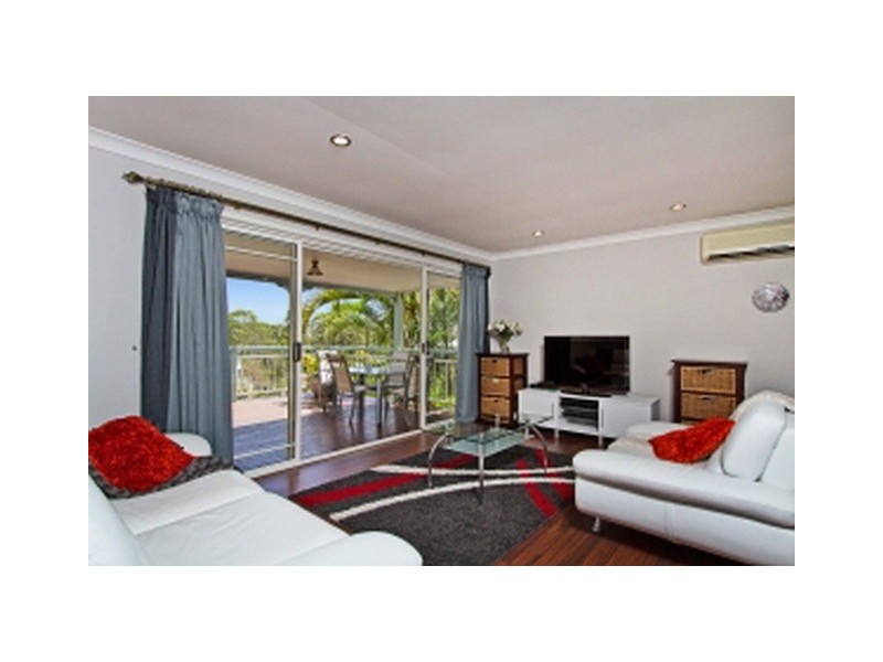 5 Medinde Court, Robina QLD 4226