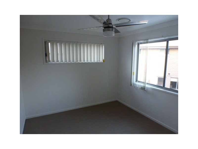 86 Carselgrove Ave, Fitzgibbon QLD 4018