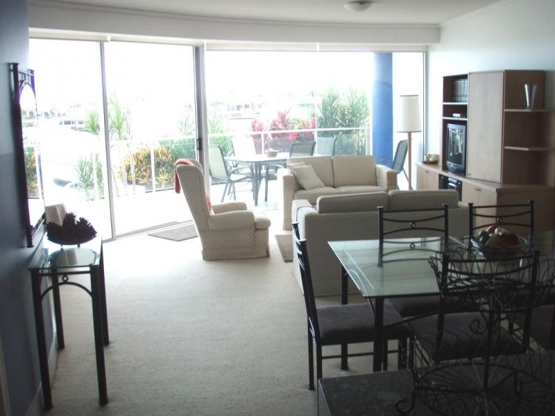 13 Nicklin Way, Minyama QLD 4575