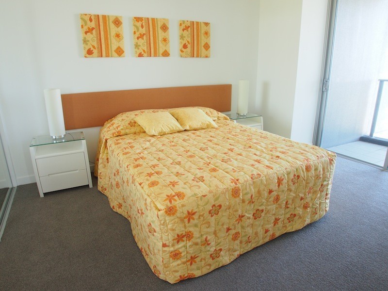 9 Lawson Street, Southport QLD 4215