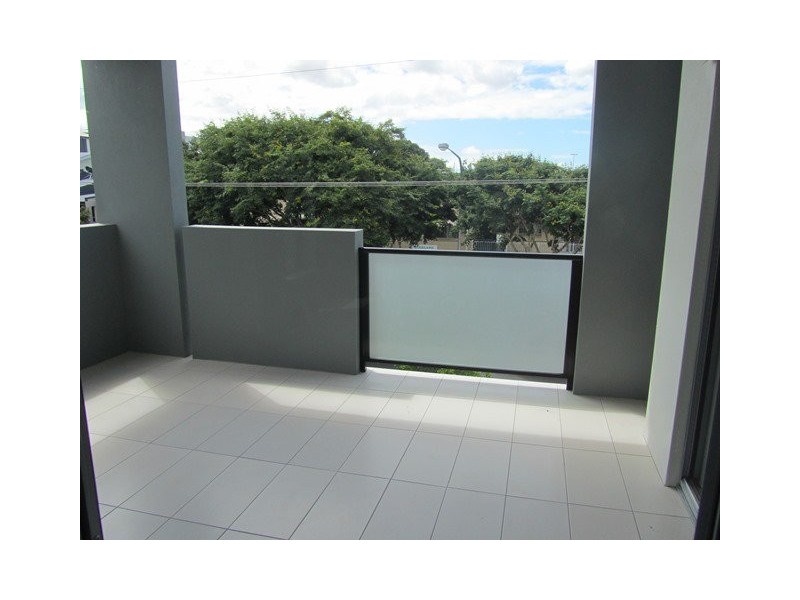 56 Buckland Road, Nundah QLD 4012