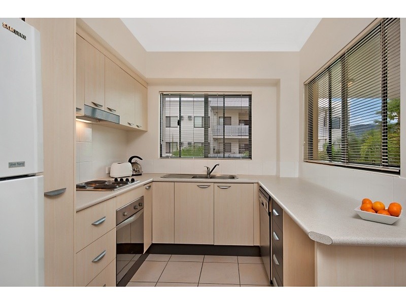 4/44 Pease street, Manoora QLD 4870