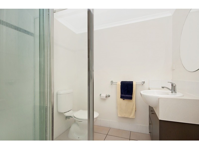 4/44 Pease street, Manoora QLD 4870