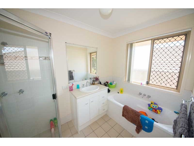 11 Tenzing Court, Warner QLD 4500