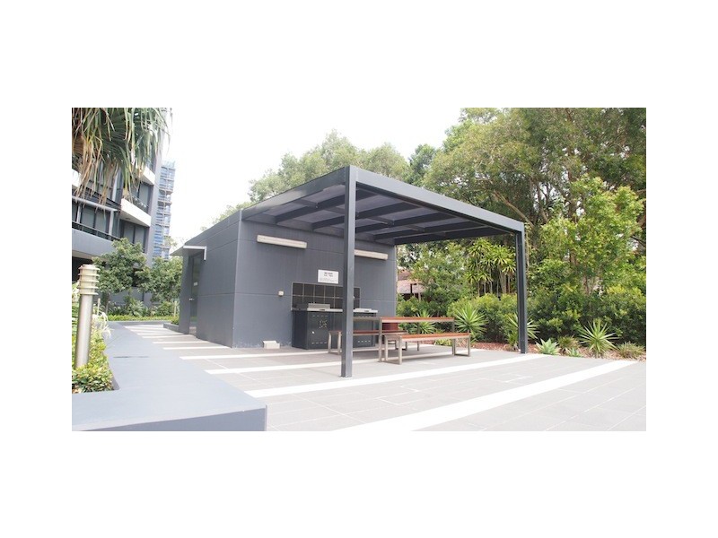 1101/2 Aqua Street, Southport QLD 4215