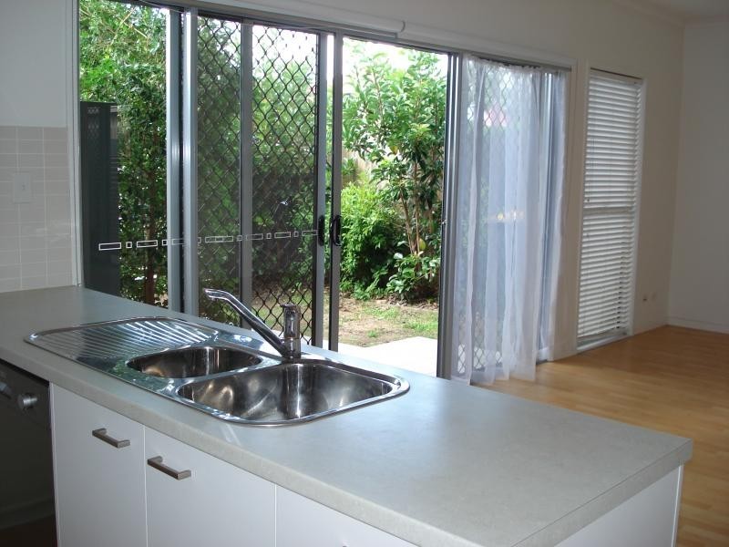 1/100 Bride Street, Wynnum QLD 4178