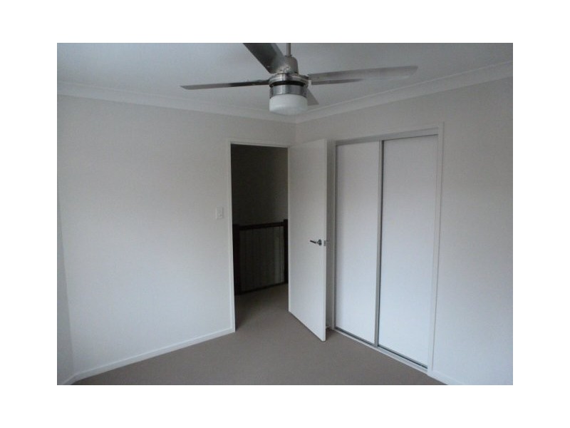 86 Carselgrove Ave, Fitzgibbon QLD 4018