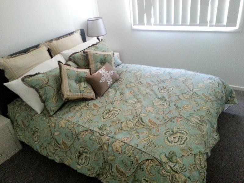 2 Photinia Crescent, Mountain Creek QLD 4557