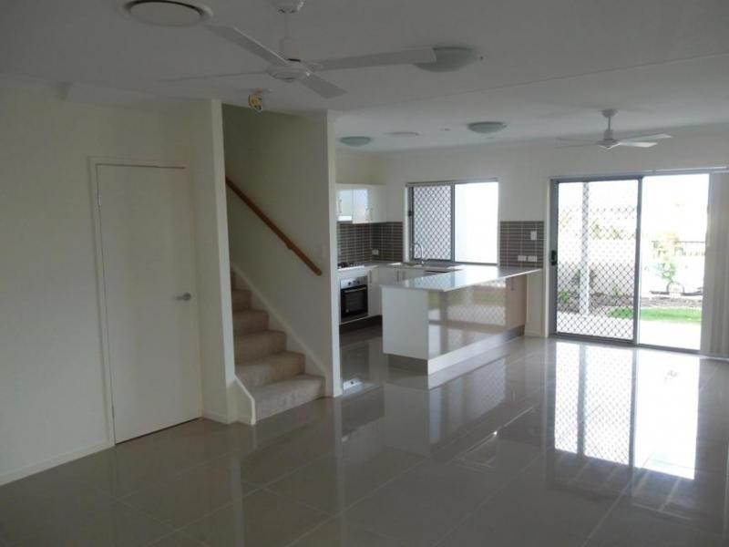 7/14 Photinia Cres, Mountain Creek QLD 4557