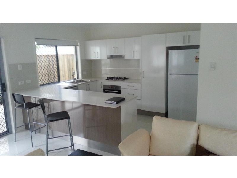 2 Photinia Crescent, Mountain Creek QLD 4557