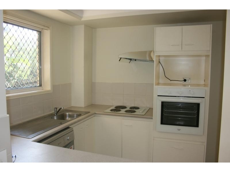 10/33-67 Edmund Rice Drive,, Southport QLD 4215