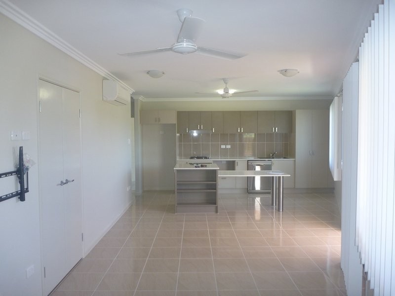 53 B Greentee Terrace, Kirwan QLD 4817