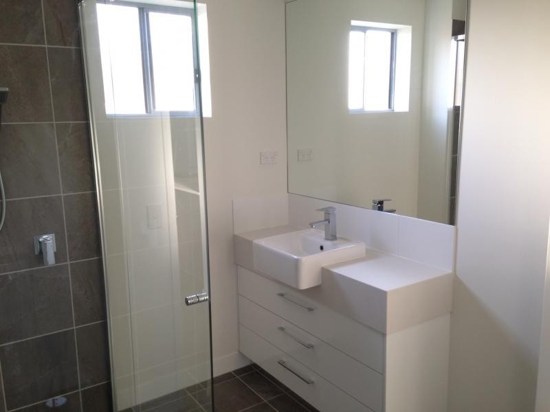 R106/8 Lochaber St, Dutton Park QLD 4102