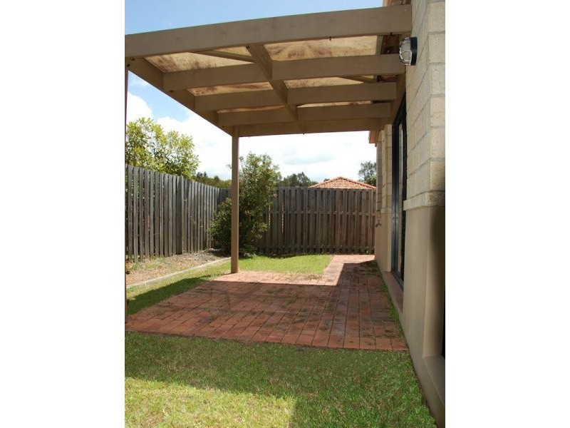 1a/24 Amsonia Court,, Arundel QLD 4214
