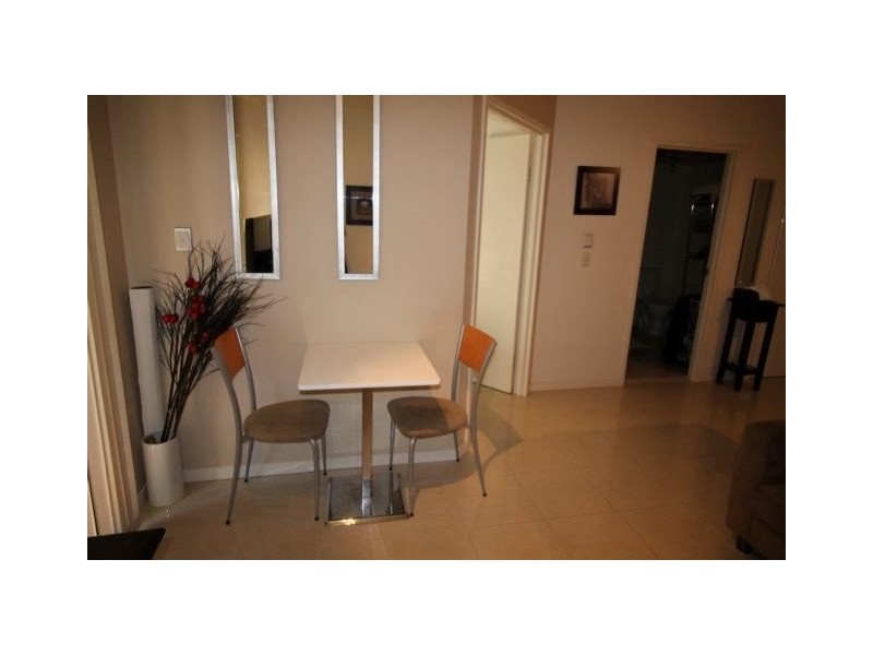 Chevron Island QLD 4217