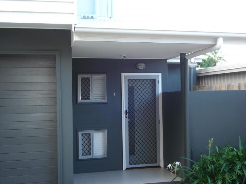 1/100 Bride Street, Wynnum QLD 4178