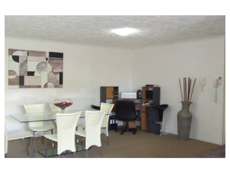 13/37 Mawarra Street, Chevron Island QLD 4217