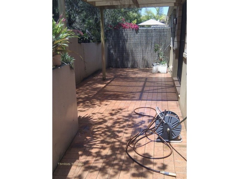 1c/24 Amsonia Court,, Arundel QLD 4214