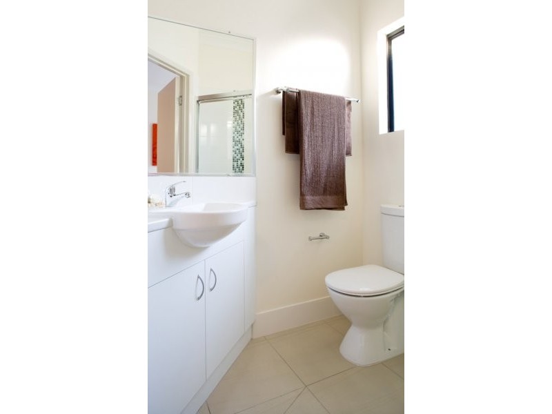 8 Hinley Avenue, Maroochydore QLD 4558