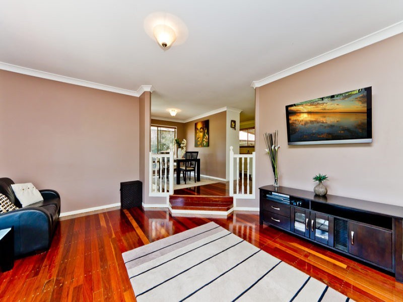 11 Sunblest  Court, Eatons Hill QLD 4037