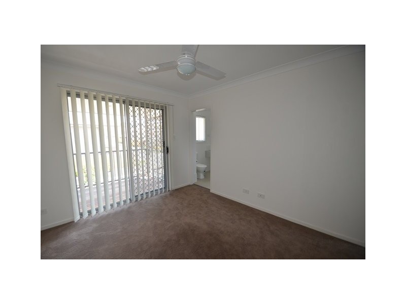 Pacific Pines QLD 4211