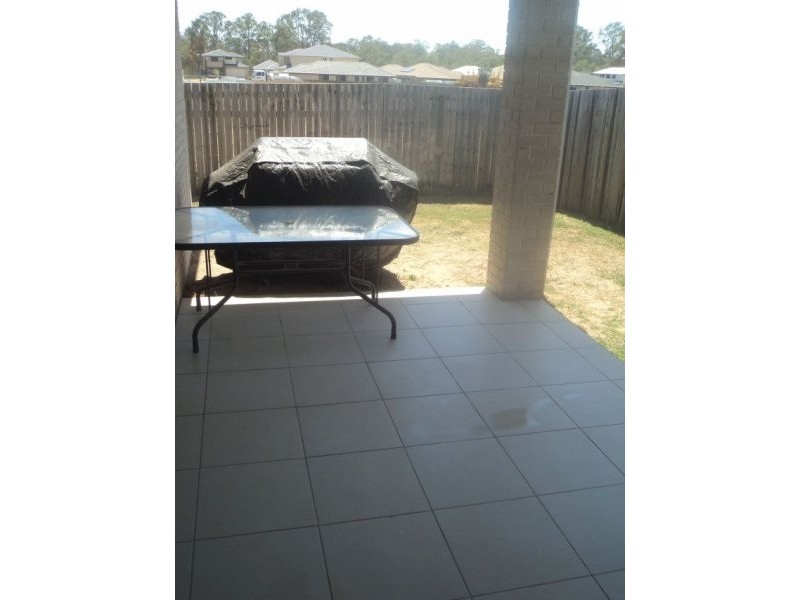 18 PRESSLAND ST, Carseldine QLD 4034